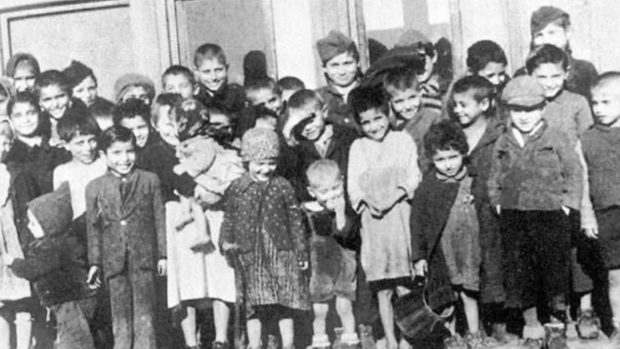 Romské děti vězněné v Letech