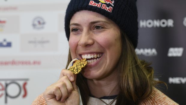 Eva Samková po příletu z Park City se zlatou medailí