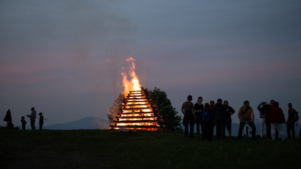 Pálení čarodějnic, Vlapuržina noc, ilustrační foto