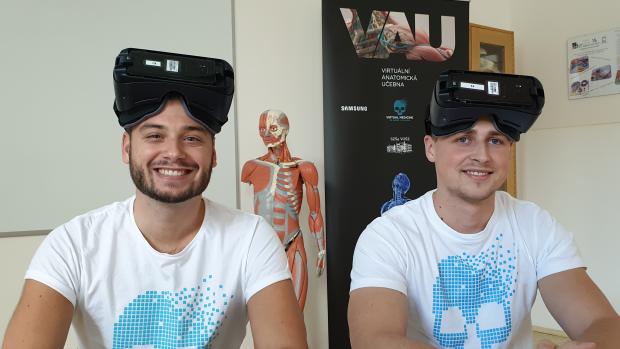 Tomáš Brngál a Miloš Svrček, zakladatelé slovenského startupu Virtual Medicine.
