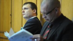 Šéf poslanců Věcí veřejných Vít Bárta 4. dubna u soudu
