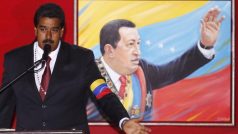 Očekává se, že ve venezuelských volbách zvítězí úřadující prezident a Chávezův chráněnec Nicolás Maduro