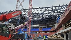 Stavba Horácké arény v Jihlavě pokračovala i o vánočních svátcích