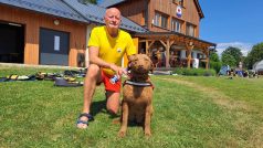 Vodní záchranář Milan Bukáček a Queenie
