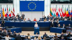 Evropský parlament naslouchá projevu Ursuly von der Leyenové