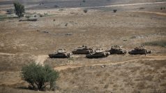 Obrněná vozidla izraelské armády v Golanských výšinách