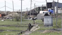 Šachta se nachází v Luhanské oblasti nedaleko frontové linie mezi ukrajinskou armádou a proruskými separatisty