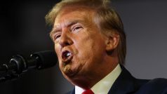 Donald Trump během předvolební kampaně ve městě Conway
