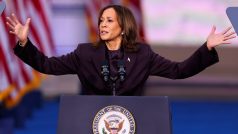 Kamala Harrisová při projevu na Howardově univerzitě ve Washingtonu D.C.
