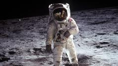 Astronaut Buzz Aldrin na Měsíci (1969)