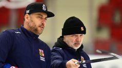 Trenéři hokejové reprezentace Ondřej Pavelec a Jiří Kalous