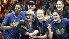 Trenérka Natália Hejková ovládla basketbalovou Euroligu pošesté v kariéře