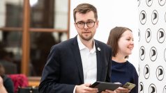 Tisková konference Pirátů před jednáním Poslanecké sněmovny