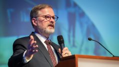 Premiér Petr Fiala (ODS) na konferenci Školství 2025