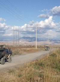 Obrněný vůz turecké armády u turecko-irácké hranice