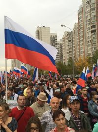 Na předměstí Moskvy demonstrovalo několik tisíc lidí