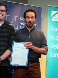 Novinářskou cenu v kategorii online žurnalistiky získali datoví novináři ČRo  Marcel Šulek a Jan Boček