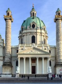 Vídeň, kostel sv. Karla Boromejského (ilustrační foto)
