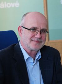 Jan Doskočil, odborník na rekonstrukční chirurgii pro onkologické pacienty z chirurgického centra a sanatoria Sanus v Hradci Králové