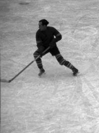 Pořad S mikrofonem za hokejem byl součástí vysílání už v roce 1947 při MS v hokeji