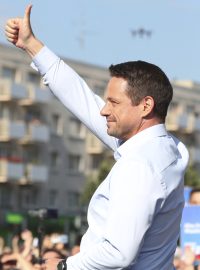 Opoziční kandidát Rafal Trzaskowski
