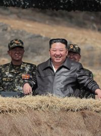Kim Čong-un navštívil severokorejské vojáky
