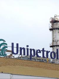 Petrochemický holding Unipetrol